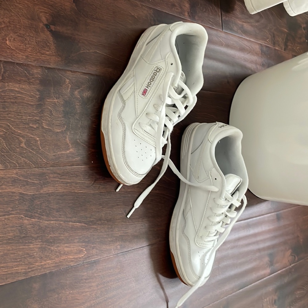 Reebok boys shoes size 7 1/2